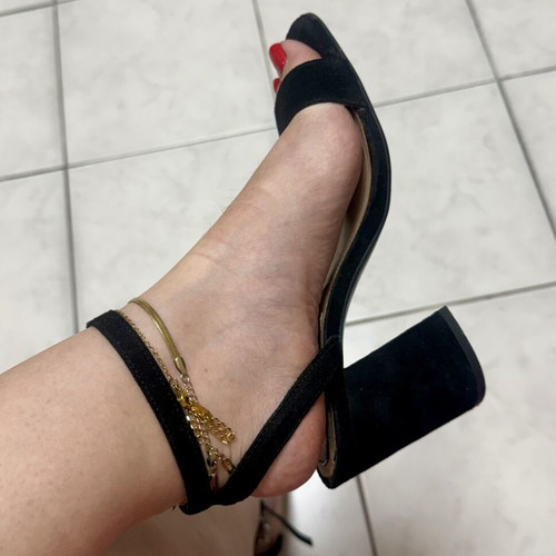 Stradivarius black suede block heeled sandals, size 37
