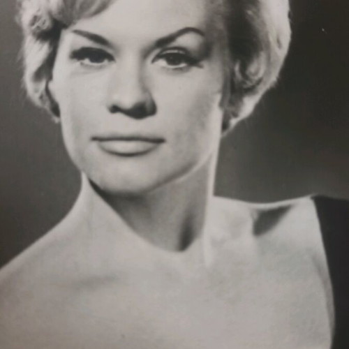 Ingrid Von Bergen postcard photo like new
