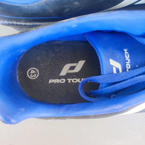 Classico football shoes size 43 like new, black and blue