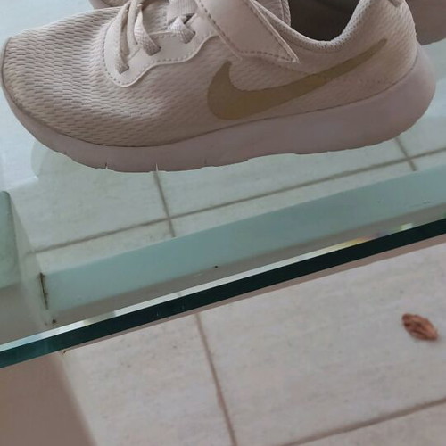 Nike kids white athletic shoes like new, size 30
