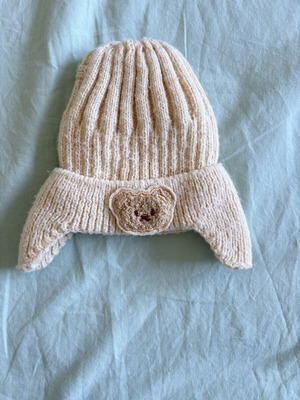Unisex baby hat like new, beige with teddy bear