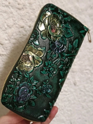 Large embossed women's wallet new