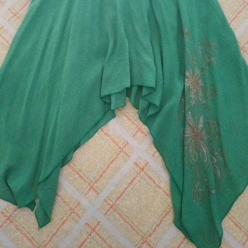 Long top with beaded straps Lynne M/L like new, green