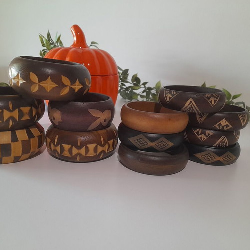 Wooden bracelets new, pack of 11, ethnic beige and brown