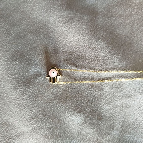 Necklace pendant like new, gold color