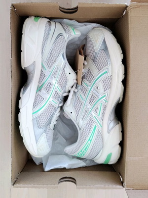 Αθλητικά Asics Gel 1130 καινούργια, νούμερο 39,5, γκρι και πράσινα
