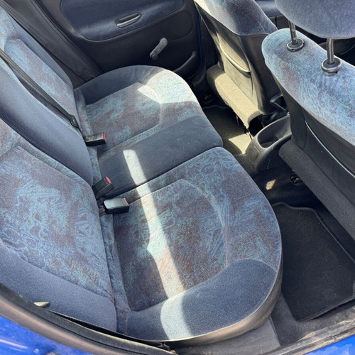 Peugeot 206 used, fully functional, ready for transfer