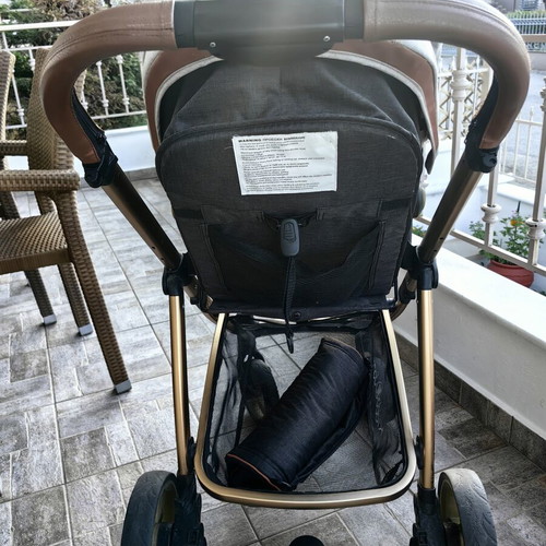 Kiddo Jazz stroller like new with mattress and winter hood