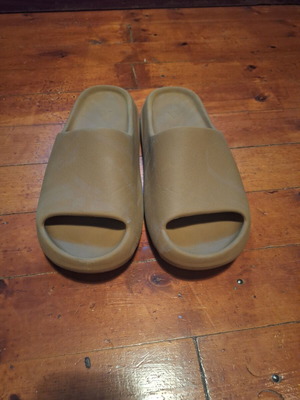 Adidas Yeezy Slides, καφέ, νούμερο 46