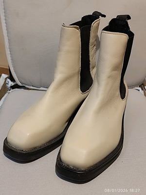 Selected leather boots new, cream color, size 40