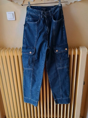 Cargo blue jeans Lynne new, with seven functional pockets