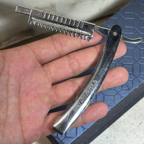 Vintage Yama Hair Shaper used, professional barber thinning tool