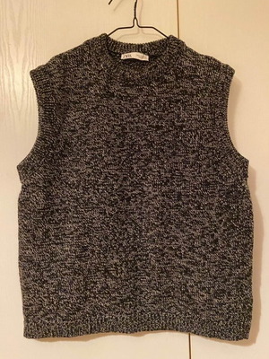 Zara sleeveless knit gray vest size M new
