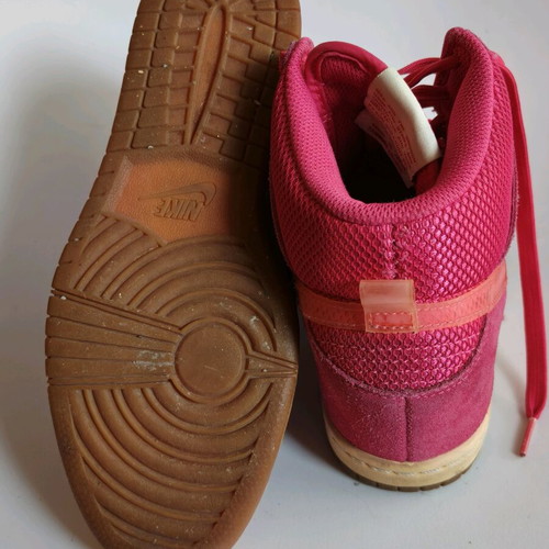 Nike Dunk Sky Hi women's athletic shoes like new, size 39, pink