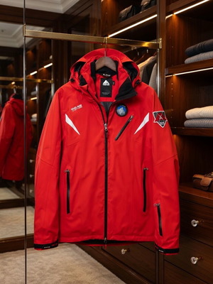 8848 Altitude Alpine Premium Red Ski Jacket Size XL like new