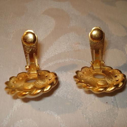 Earrings with clips vintage like new 3.2cm