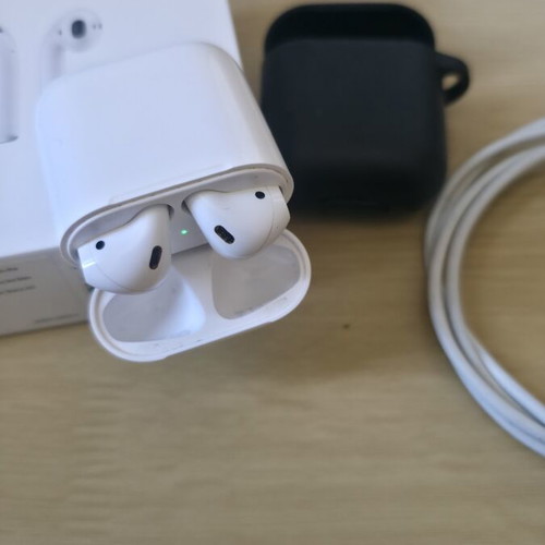Apple AirPods Gen 1 with box, charging cable and case