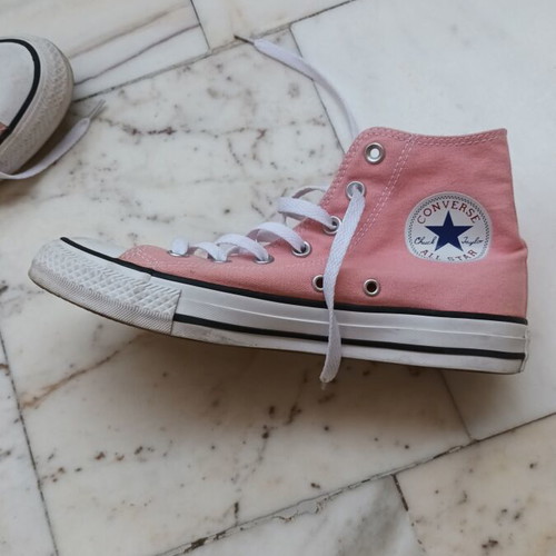 Converse women's boots size 39 like new, pink