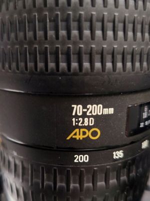 Sigma 70-200mm f/2.8 APO EX DG HSM Nikon F Mount lens