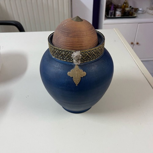 Blue vase like new