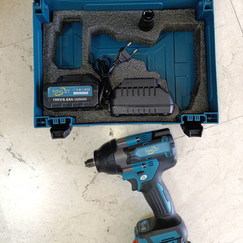 Cordless Impact Wrench with 2 Batteries 800Nm new