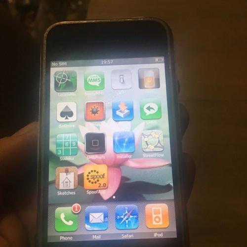 iPhone 2G 1st generation used, Greek network unlocked