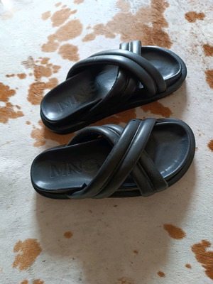 Modern black slippers size 39 like new