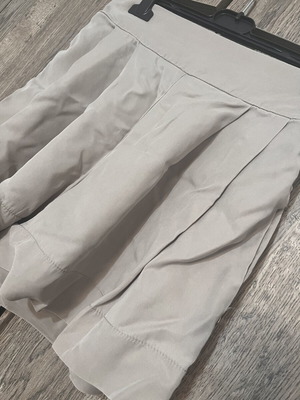 Fabric shorts like new, elastic waist, gray and beige, one size