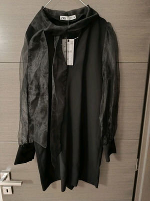 Zara dress new medium with transparent sleeves and ribbon