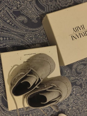 Armani baby shoes new, suede for newborns with box