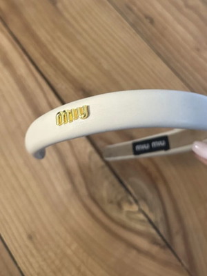 Miu Miu hairband like new, beige