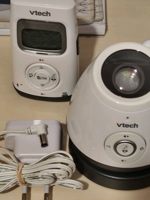 Vtech baby monitor with lullabies and ceiling projections used