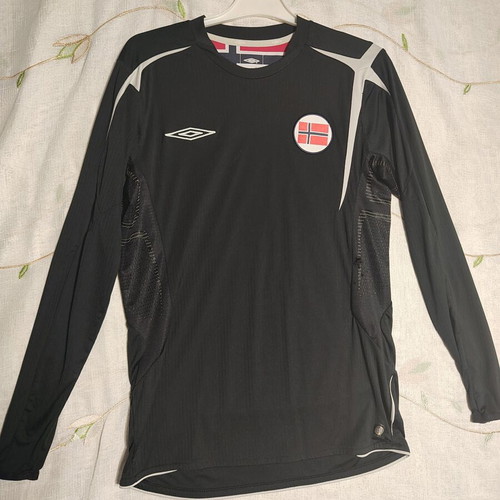 Umbro Norway NFF Goalkeeper Jersey Arnesen 1, black, size small