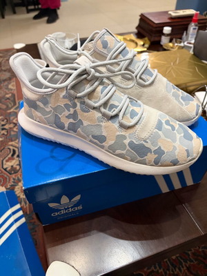 Adidas athletic shoes new, gray and turquoise, size 44
