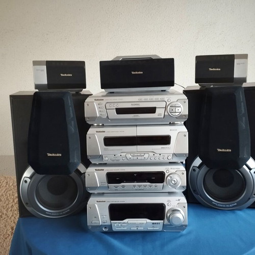 Technics SC-EH760 Hi-Fi Stereo System used, 5CD changer, Dolby Pro Logic