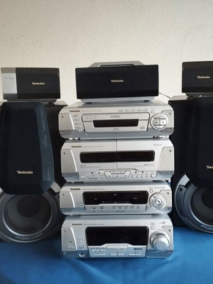 Technics SC-EH760 Hi-Fi Stereo System used, 5CD changer, Dolby Pro Logic
