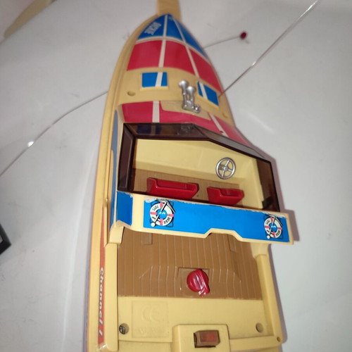 Dickie remote control boat used