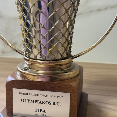 Olympiakos Euroleague Champion 1997 Trophy like new, authentic