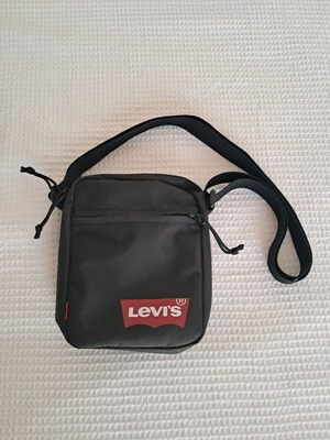 Levi's τσαντάκι ώμου σαν καινούργιο, μαύρο