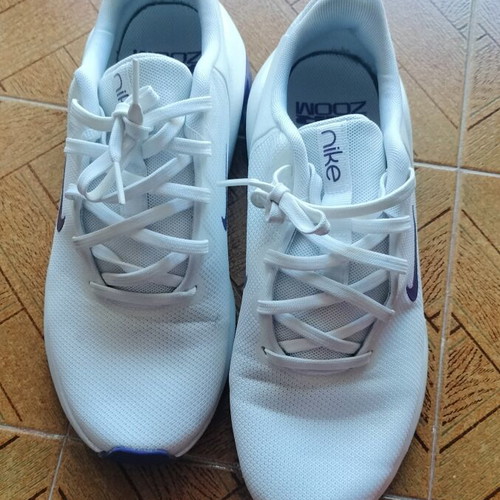 Nike Air Zoom women's athletic shoes used, size 41, white