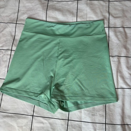 Sinsay shorts size M like new, green