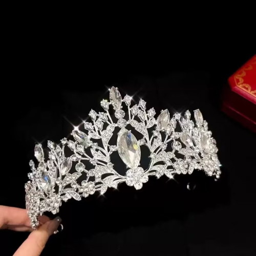Bridal tiara with crystal rhinestones, unused #92