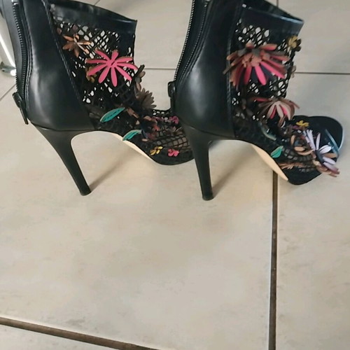 Tsakiris Mallas sandals new, black with flowers, size 36