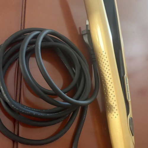 Jade Empress Hair Straightener like new, ceramic plates, professional
