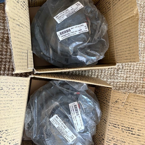 VW Beetle H4 Headlights Pair 1968- Like New