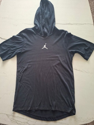 Μπλούζα Jordan με κουκούλα Dri-fit μέγεθος S σαν καινούργια, μαύρη