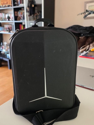 Drone carrying case like new for DJI 3 and 4 with extra compartments
