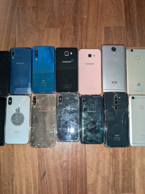 Phone lot 14 devices for parts and repair, unlocked