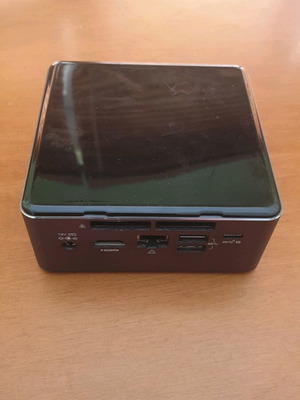 Intel NUC7i3BNH σαν καινούργιο mini PC με Core i3 7ης γενιάς