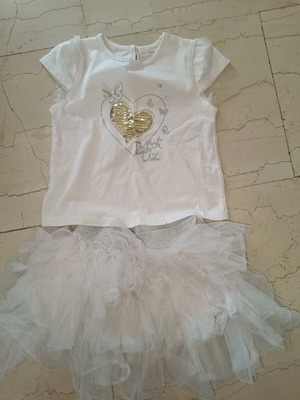 Tulle skirt set used, white with gold heart